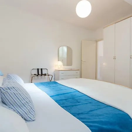 The Lionheart Close To Old Town