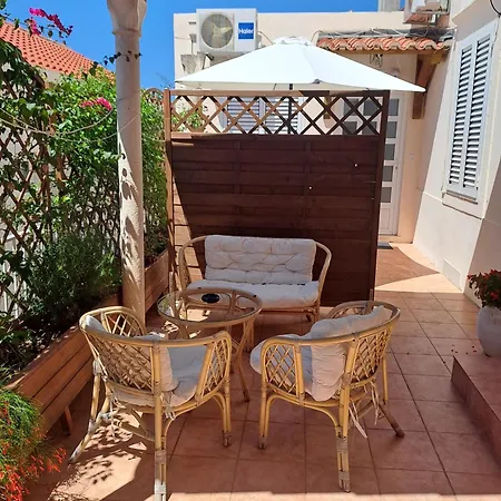 The Lionheart Close To Old Town *